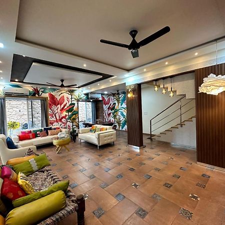 Tropical Villa II 4 Bhk II Lonavala II 1 Mountain View II 2 Private Pool II 3 Big Terrace מראה חיצוני תמונה
